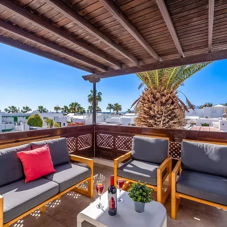 Karina By Villa Puerto del Carmen (Lanzarote)
