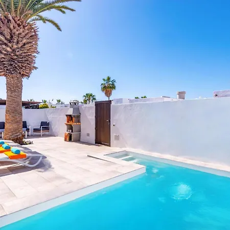 Villa Karina By Puerto del Carmen (Lanzarote)