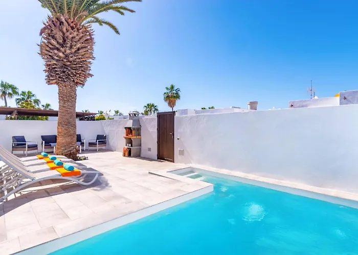 Villa Karina By Puerto del Carmen (Lanzarote)